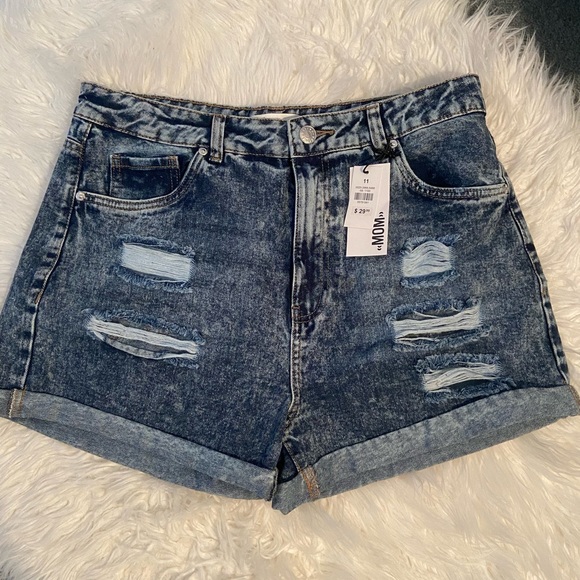 NWT Refuge acid wash MOM jeans - Picture 2 of 4
